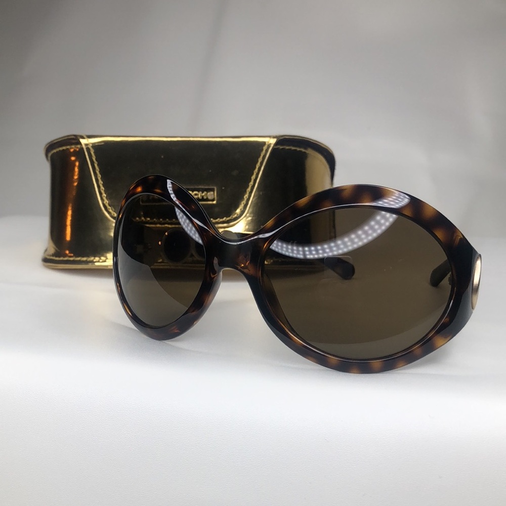 TORY BURCH Sunglasses: TY 9002 - Tortoise Oversize Butterfly Frames